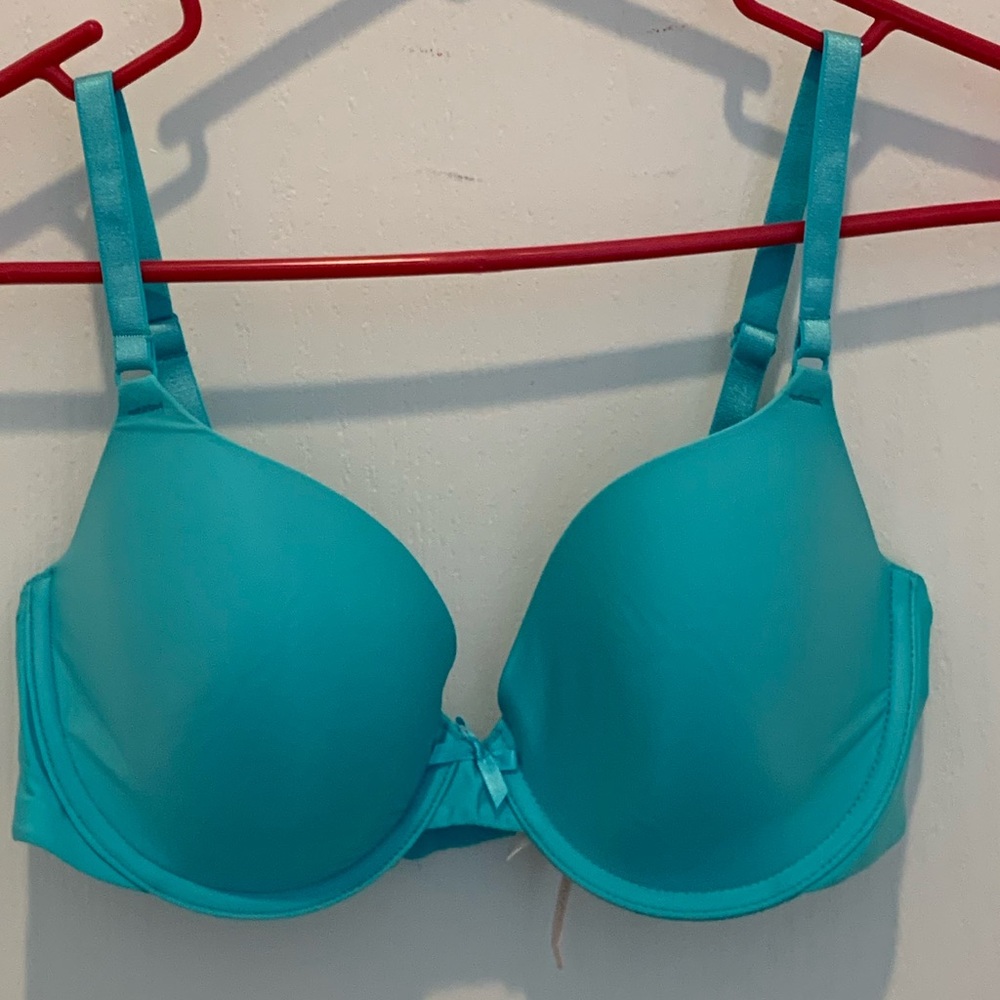 New Victoria Secret 34D Bra